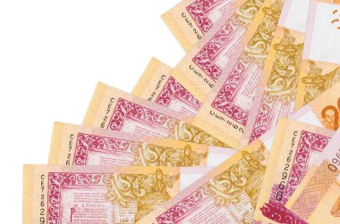 20 Belorus rublesi banknotları beyaza izole edilmiş farklı bir sırayla yatar. Yerel bankacılık ya da para kazanma konsepti. İş arkaplanı afişi