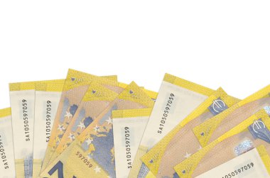 Ekranın alt tarafında 200 avroluk banknotlar var. Beyaz arka planda izole edilmiş ve fotokopi alanı var. Paralı iş kavramları için arkaplan afişi şablonu
