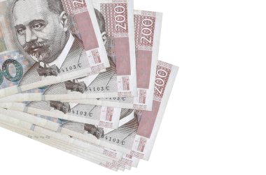 200 Hırvat kuna banknotu ya küçük gruplar halinde ya da beyazların üzerine izole edilmiş halde duruyor. Kopyalama alanı olan bir model. İş ve para değişimi kavramı