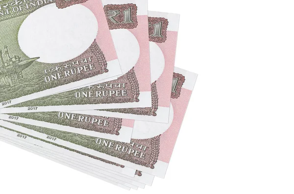 Indyjskie Banknoty Rupii Leżą Małej Paczce Lub Opakowaniu Odizolowanym Białym — Zdjęcie stockowe