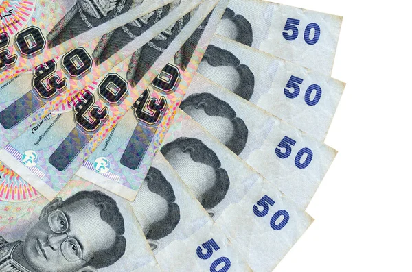 50 Tayland Baht banknotları beyaz arka planda izole edilmiş ve fotokopi alanı fan şeklinde dizilmiş. Finansal işlemler kavramı