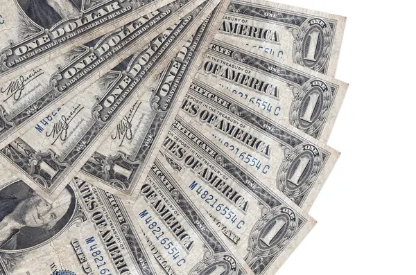 1 ABD Doları banknotları beyaz arka planda izole edilmiş, fotokopi alanı da yakın planda tutuluyor. Finansal işlemler kavramı