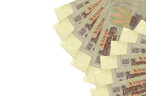 25 rusya rublesi banknotları beyaz arka planda, fotokopi alanı ile izole bir şekilde duruyor. Zengin yaşam kavramsal geçmişi. Büyük miktarda ulusal para birimi zenginliği