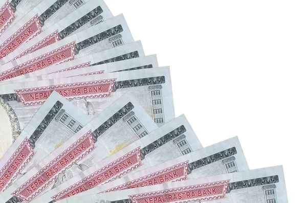 1000 Nepal rupi banknotları beyaz arka planda izole edilmiş bir şekilde duruyor ve fotokopi alanı da vantilatöre yakın duruyor. Maaş zamanı kavramı veya finansal işlemler