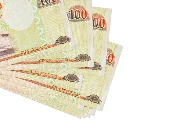 100张多米尼加比索钞票散落在小堆或包裹中 与白色隔离 带复制空间的模型 业务和货币兑换概念 — 图库照片