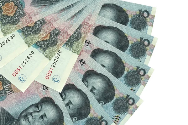 10 Çin yuanı banknotları beyaz arka planda izole bir şekilde duruyor ve fotokopi alanı da fan şeklinde dizilmiş. Finansal işlemler kavramı