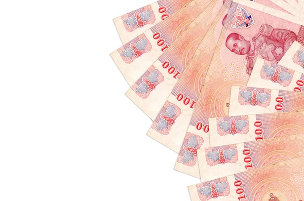 100 Tayland baht banknotları beyaz arka planda fotokopi alanı ile izole edilmiş yatar. Zengin yaşam kavramsal geçmişi. Büyük miktarda ulusal para birimi zenginliği