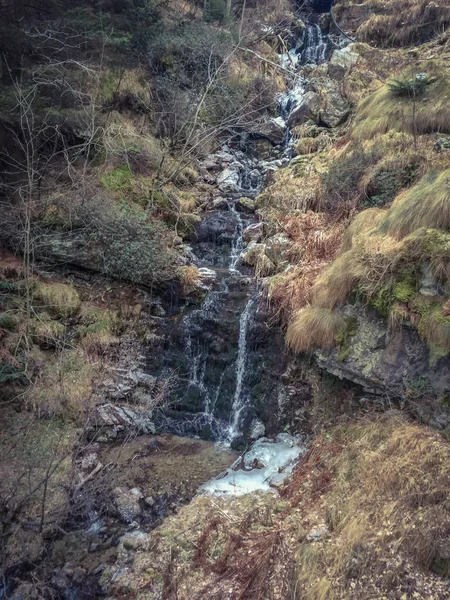 Schöner Wasserfall Alpinental Von Gressoney Der Nähe Von Monte Rosa — Stockfoto