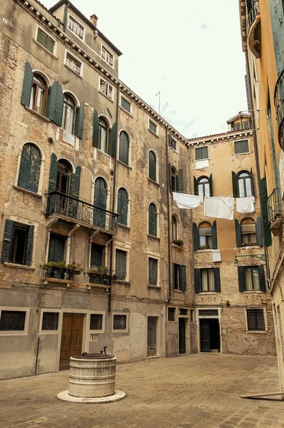 Pequeña Plaza Centro Medieval Venecia — Foto de Stock