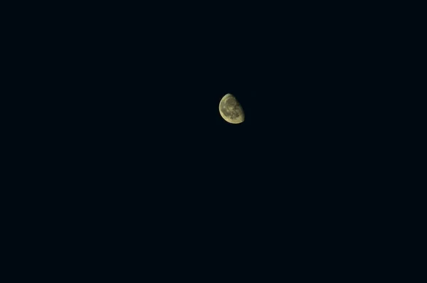 Wspaniałe Pół Księżyca Riwierze Francuskiej Latem — Zdjęcie stockowe