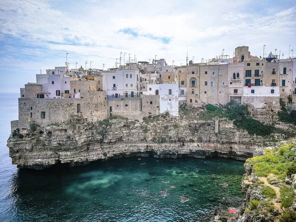 Polignano Mare Casas Típicas Playa Bahía Salento Italia —  Fotos de Stock