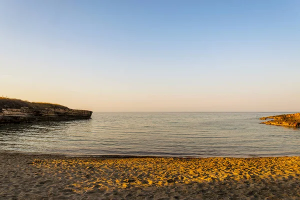 Ostuni Plaży Zachodzie Słońca Między Dzikiej Przyrody Parku Krajobrazowego Wydmy — Zdjęcie stockowe