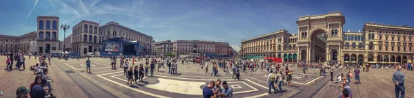 Milano Katedrali Milano Merkezi Önünde Kare Panoramik Manzaralı — Stok fotoğraf