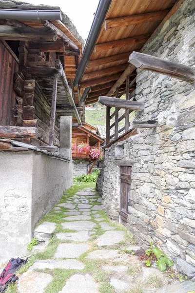 Village Alpin Dans Vallée Gressoney Près Monte Rosa — Photo