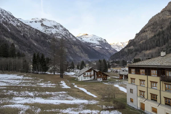 Panoramatický Výhled Údolí Gressoney Poblíž Monte Rosa Zimě — Stock fotografie