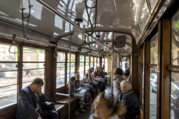 Milan Italie 2018 Personnes Tramway Dans Centre Milan — Photo