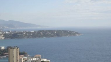 Montecarlo bay Monako ve Cap Martin bir güneşli kış günde