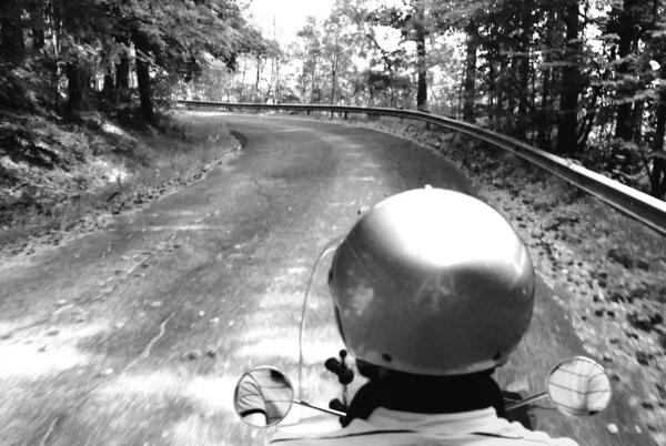 Vagando Una Moto Las Colinas Italianas —  Fotos de Stock