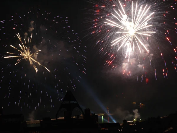 kutlamalar pradniki yıldönümü bütün bu güzel selamlıyor yapamam