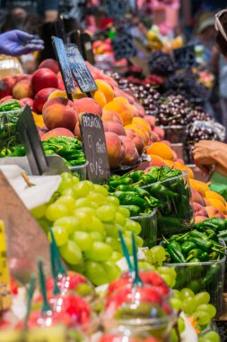 çeşitli egzotik meyve.