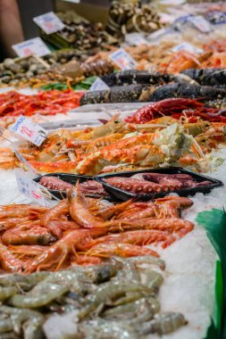 Ürün çeşitliliği, Kraliyet karides deniz ürünleri.