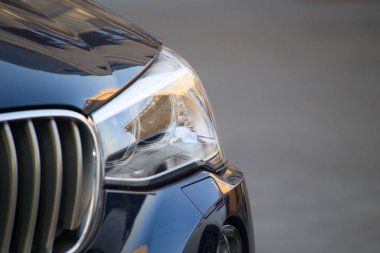 modern siyah araba Far 