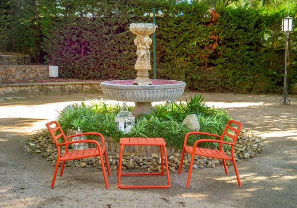 ガーデンコーヒーテーブル 椅子付き — ストック写真