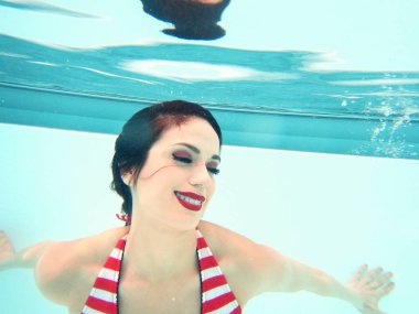 güzel kadın portre sualtı