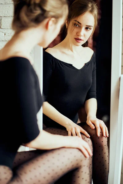 Piękna Model Atrakcyjne Pośladki Bieliźnie Portret Moda Model Dziewczyna Pomieszczeniu — Zdjęcie stockowe