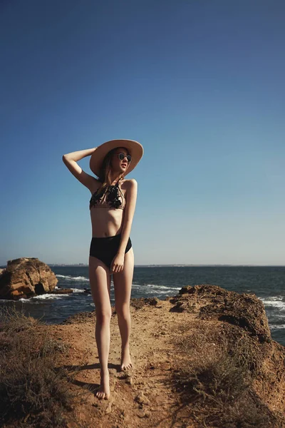 Girl Enjoys Relaxing Ocean Concept Travel Vacation Model Swimsuit Sunbathes — Stock Photo, Image