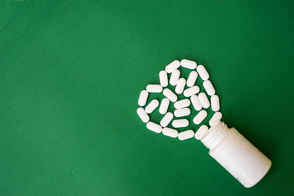Tabletták Tabletták Zöld Színű Tablettatartály Felülnézet Fénymásoló Felülettel Gyógyszertár Farmakológiai — Stock Fotó