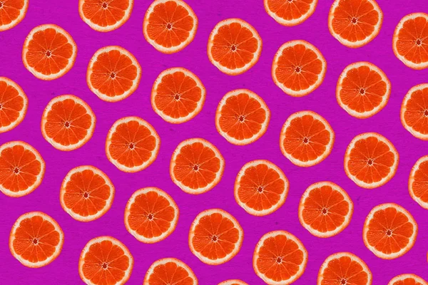 Fatias Toranja Vermelha Fundo Vermelho Comida Saudável — Fotografia de Stock