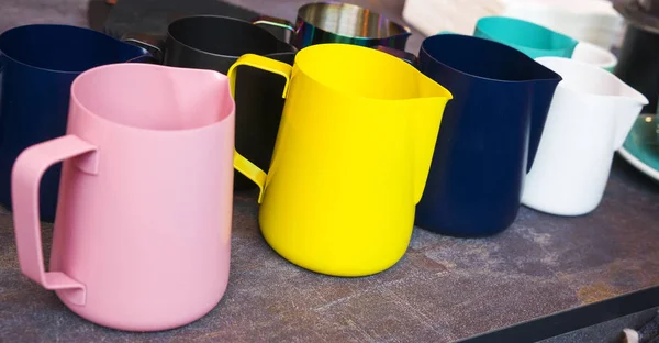 Colorful Cups Mugs Coffee Tea Bar Counter — 图库照片