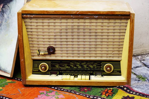 Antiguo Vintage Radio Retro Cerca — Foto de Stock