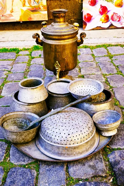 Vaisselle Orientale Turque Azerbaïdjanaise Antique Fer Sculpté Antiquités Samovar Vendre — Photo
