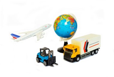 Ulaştırma, ithalat-ihracat ve lojistik konsepti, konteyner kamyonu, elektrikli araba, forklift ve taşımacılık ve ithalat-ihracat ticari lojistik, nakliye sektörü.