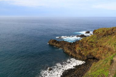 Tenerife 'deki El Bollullo plajı, Kanarya Adası, İspanya.