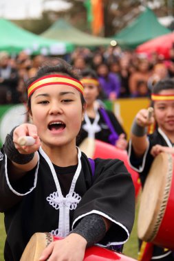 Florencio Varela, Buenos Aires, Arjantin - 4 Eylül 2016: Eisa (davullarla Japon dansı) Varela Matsuri.
