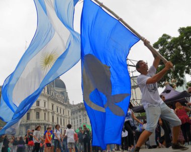 Buenos Aires, Arjantin; 24 Mart: Sosyal örgütler Arjantin 'deki son diktatörlüğün başlama tarihini anmak için yürüdüler.