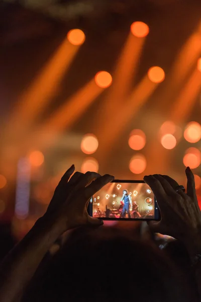 People Enjoying Rock Concert — Stock Photo, Image