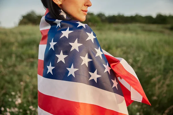 Čtvrtého Července Čtvrtého Července Americká Žena Národní Americkou Vlajkou Proti — Stock fotografie