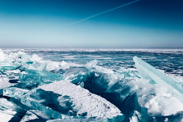 Derretimiento Grietas Hielo Fondo Invierno Ártico Hielo Invierno Largo Orilla — Foto de Stock