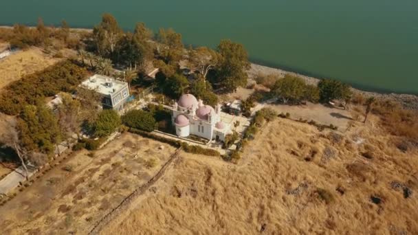 Iglesia Ortodoxa Los Apóstoles Mar Galilea Cafarnaúm Vista Aérea — Vídeos de Stock