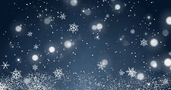 Białe Płatki Śniegu Konfetti Światła Bokeh Promieniach Światła Niebieskim Tle — Zdjęcie stockowe