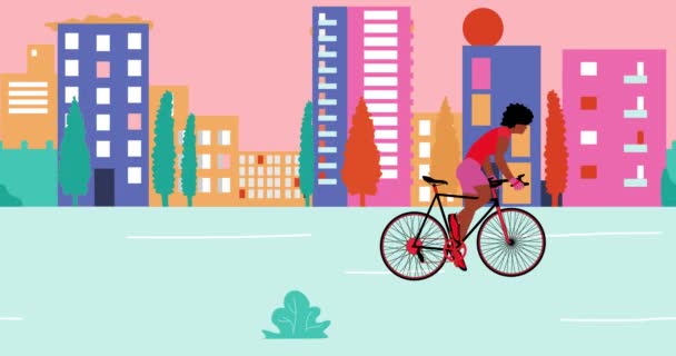 アフリカ系アメリカ人の女性サイクリストは、日没の間、夏の空の街で自転車に乗っています。漫画アニメーション,フラットデザイン,ループ4k — ストック動画