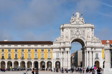 LISBON / PORTUGAL - 5 Kasım 2019 Lizbon 'daki yeraltı tren istasyonu