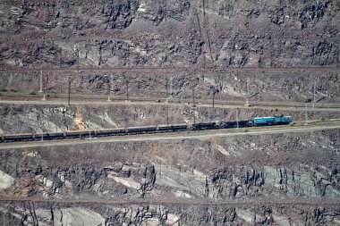 Ürünler açık döküm demir cevheri benim tren. Krivoy Rog, Ukrayna