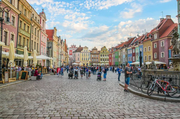 Poznan Polonia Julio 2018 Gente Vieja Plaza Poznan — Foto de Stock