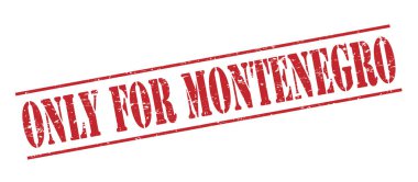 Sadece beyaz zemin üzerine izole Karadağ kırmızı kaşe