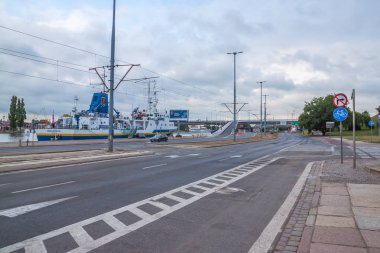 Oder nehri ve Szczecin şehrinin manzarası, Polonya